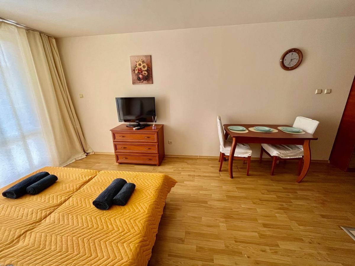Alexandr Apartments Vigo ネセバル エクステリア 写真