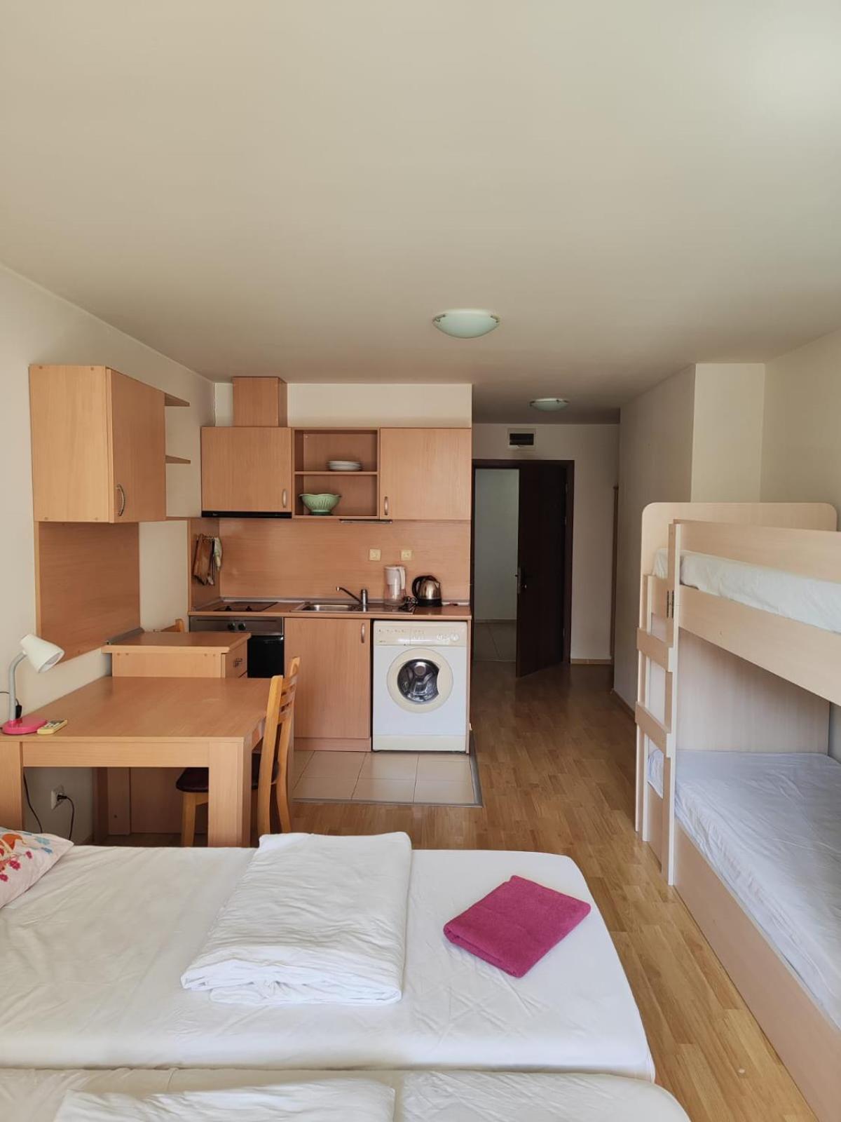 Alexandr Apartments Vigo ネセバル エクステリア 写真