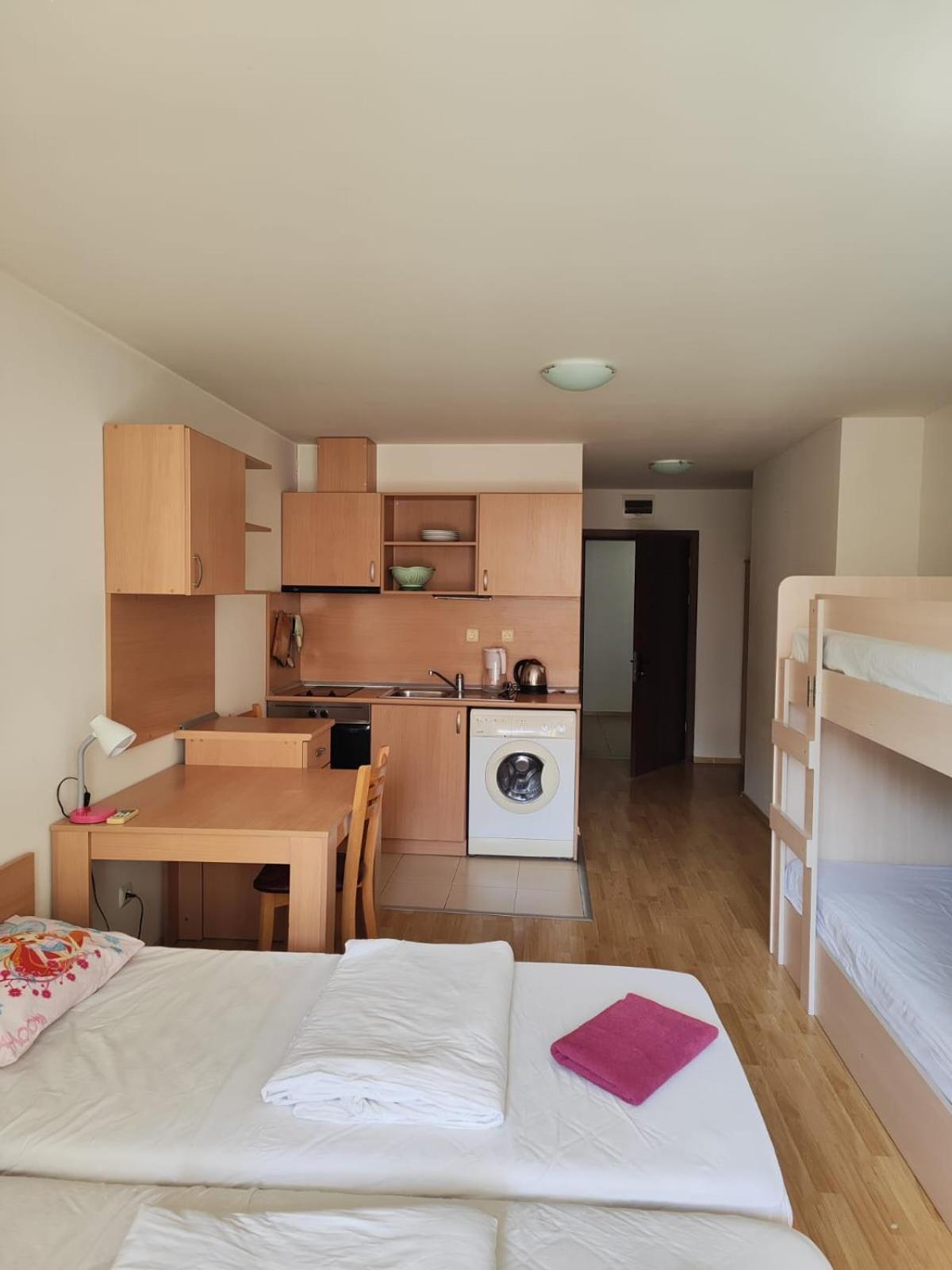 Alexandr Apartments Vigo ネセバル エクステリア 写真